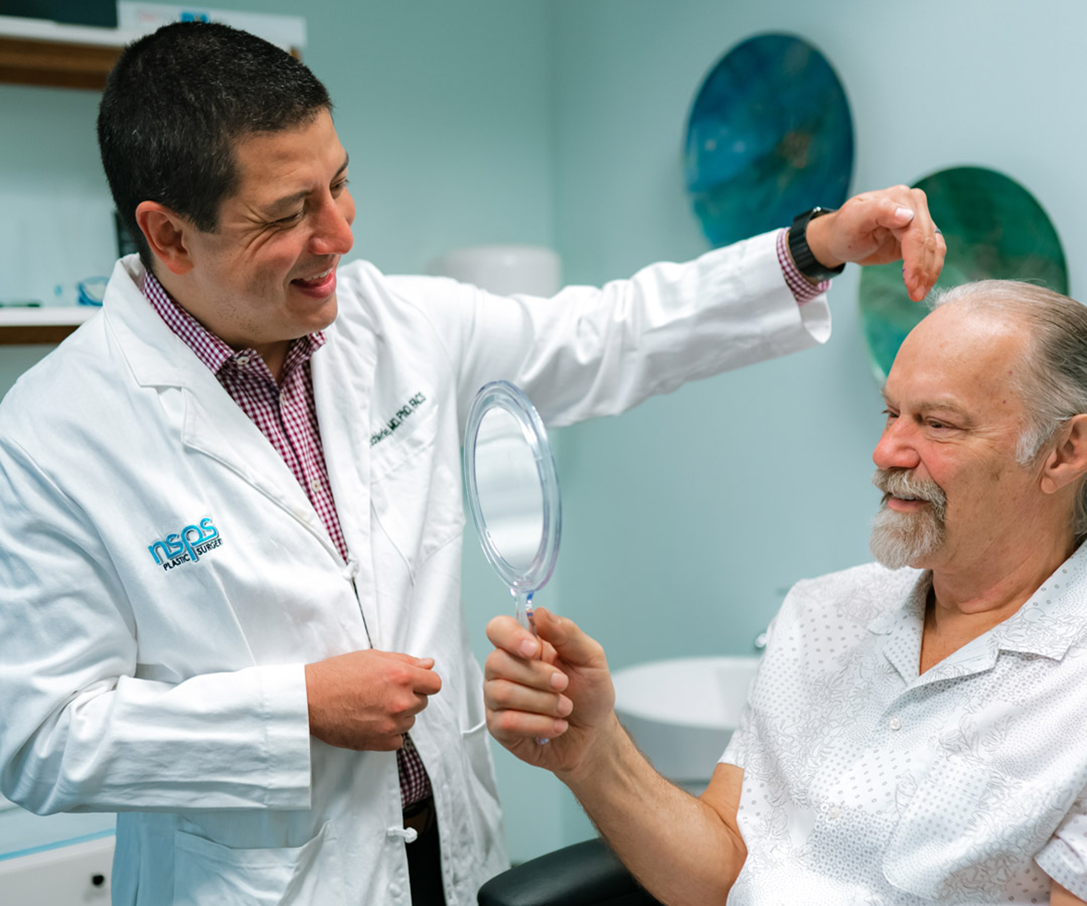 clark-pointing-out-hairline-tablet