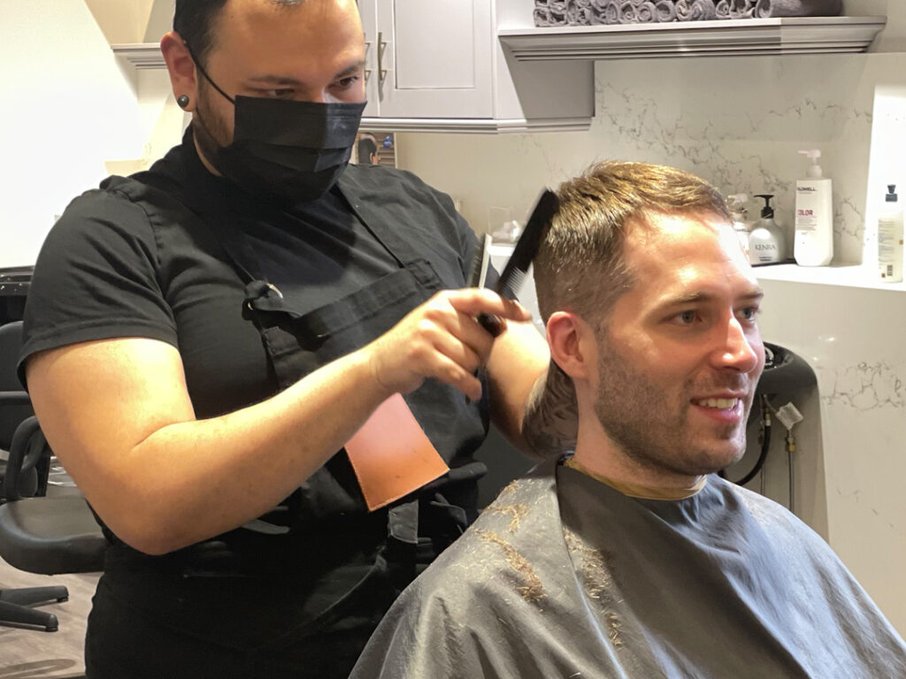 hair-cut-combing